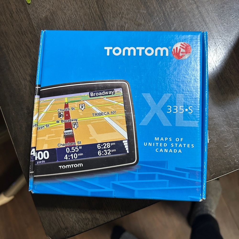 TomTom GPS- BRAND NEW IN BOX- only opened for pictures